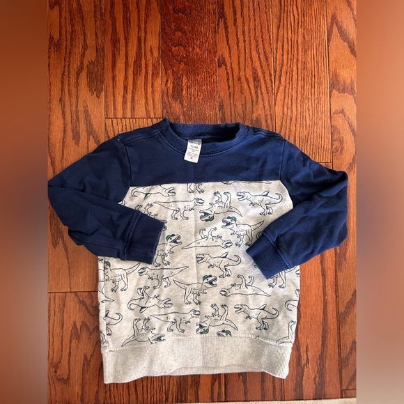 Kids sweater 4T - Picture 1 of 2